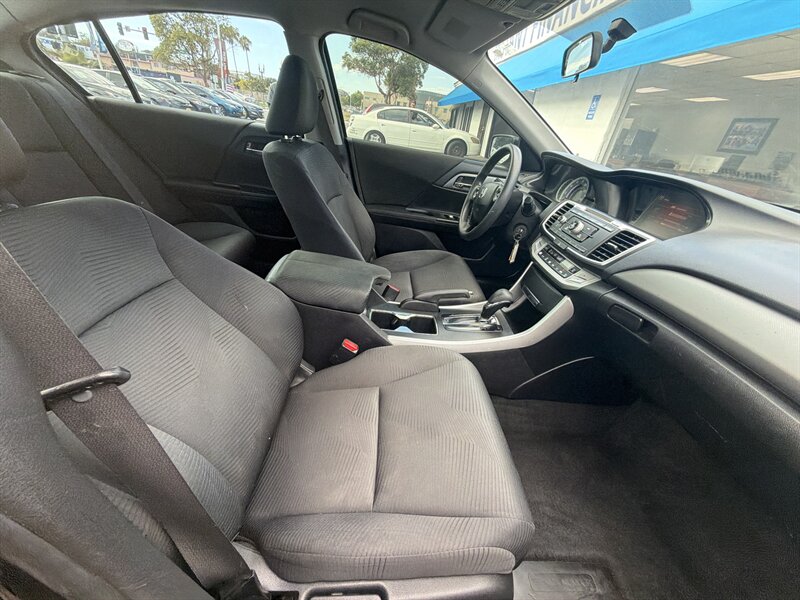 2015 Honda Accord LX - Photo 9 - National City, CA 91950