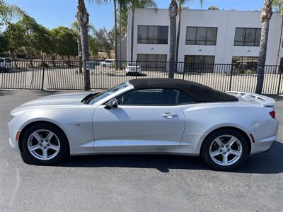 2019 Chevrolet Camaro LT   - Photo 2 - 