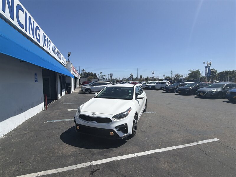 2019 Kia Forte LXS FWD photo