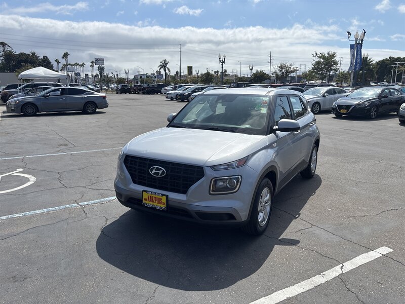 2021 Hyundai VENUE SE