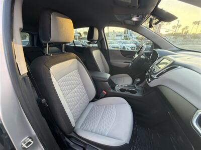 2019 Chevrolet Equinox LS - Photo 12 -