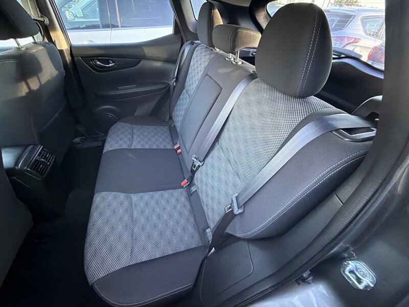 2016 Nissan Rogue S - Photo 4 - National City, CA 91950