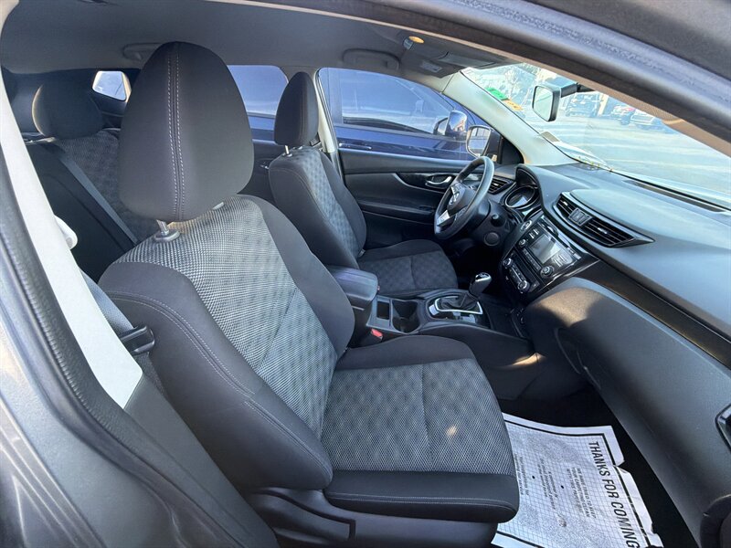 2016 Nissan Rogue S - Photo 5 - National City, CA 91950