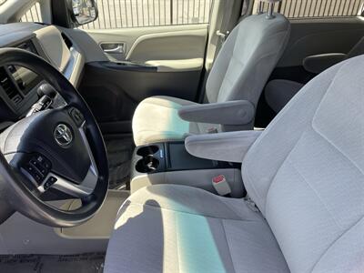 2015 Toyota Sienna LE 8-Passenger - Photo 13 -