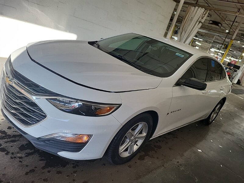 2020 Chevrolet Malibu LS   - Photo 1 - National City, CA 91950