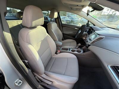 2018 Chevrolet Cruze LS Auto - Photo 12 - National City, CA 91950