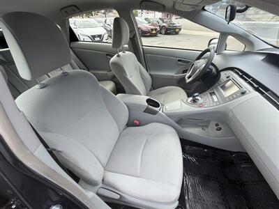 2013 Toyota Prius Two   - Photo 13 - 