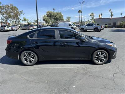 2023 Kia Forte LXS   - Photo 4 - 