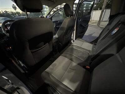 2018 Ford Escape SE   - Photo 12 - 