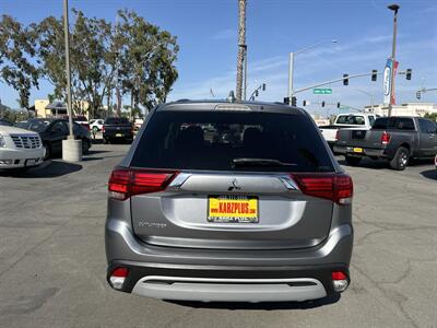 2020 Mitsubishi Outlander SE - Photo 6 - National City, CA 91950