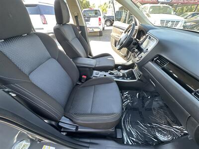 2020 Mitsubishi Outlander SE - Photo 9 - National City, CA 91950