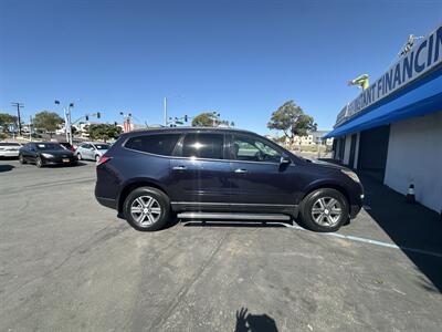 2017 Chevrolet Traverse LT   - Photo 6 - 