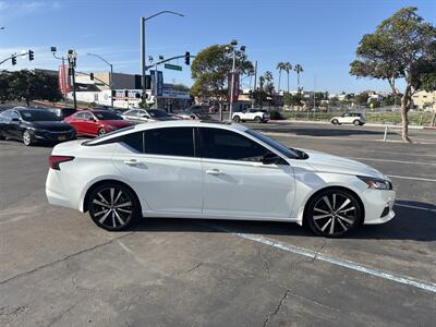 2021 Nissan Altima 2.5 SR   - Photo 6 - 