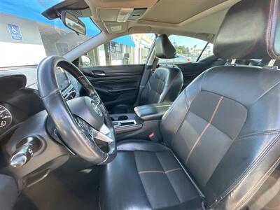 2021 Nissan Altima 2.5 SR   - Photo 10 - 