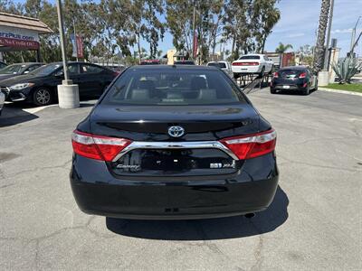 2016 Toyota Camry Hybrid XLE - Photo 6 -