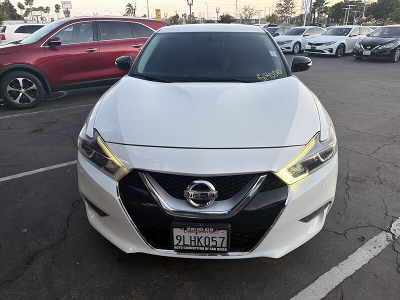 2016 Nissan Maxima SR