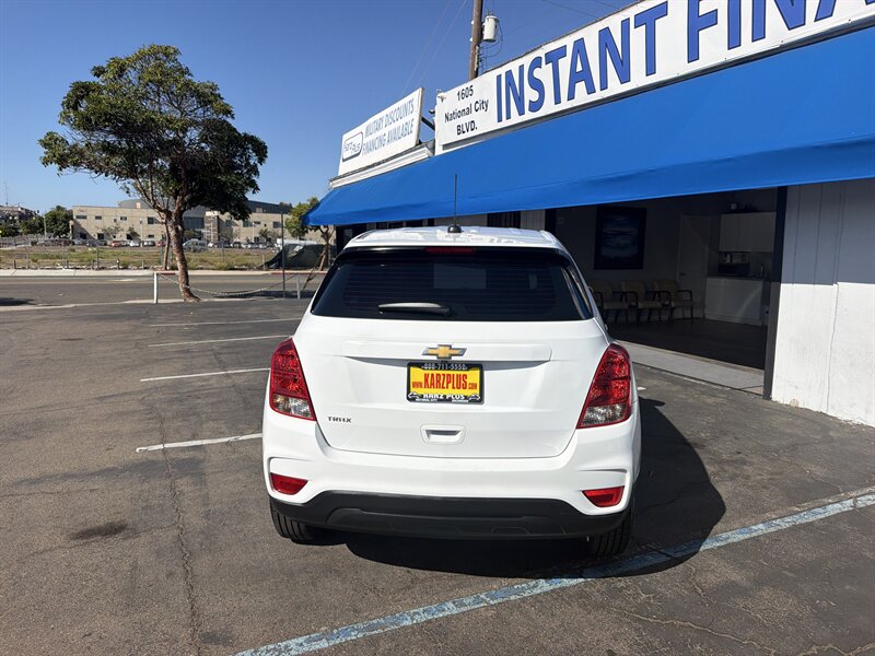 2017 Chevrolet Trax LS - Photo 5 - National City, CA 91950