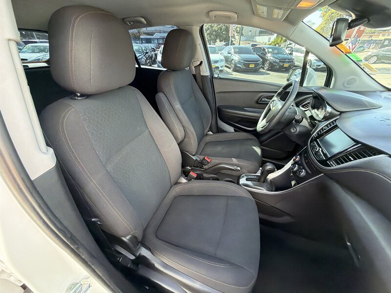 2017 Chevrolet Trax LS - Photo 13 - National City, CA 91950
