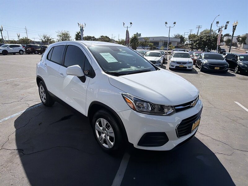 2017 Chevrolet Trax LS - Photo 8 - National City, CA 91950