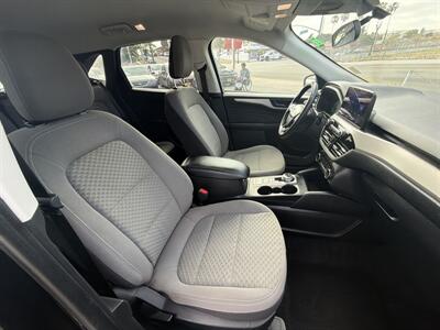 2022 Ford Escape SE   - Photo 13 - National City, CA 91950