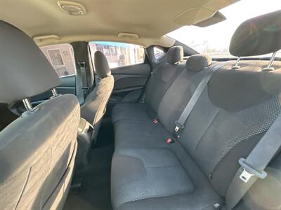 2016 Dodge Dart SE - Photo 11 -