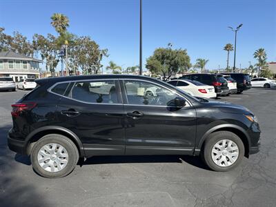 2020 Nissan Rogue Sport S   - Photo 3 - 