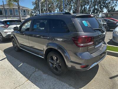 2019 Dodge Journey Crossroad   - Photo 3 - 