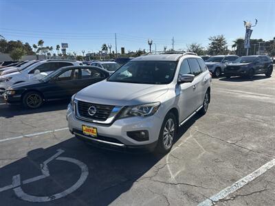 2017 Nissan Pathfinder SL   - Photo 1 - National City, CA 91950