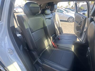 2018 Volkswagen Tiguan 2.0T SE   - Photo 11 -