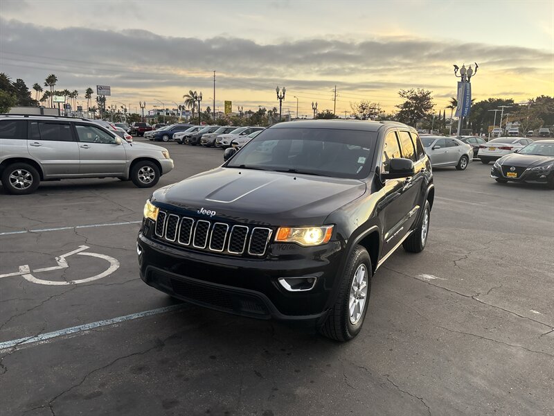 2018 Jeep Grand Cherokee Laredo's photo