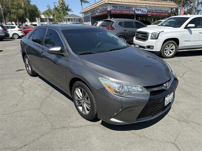 2017 Toyota Camry SE   - Photo 3 - 