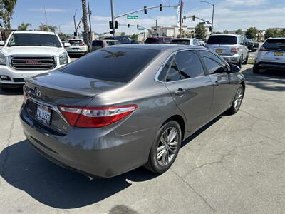 2017 Toyota Camry SE   - Photo 5 - 