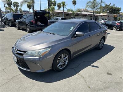 2017 Toyota Camry SE   - Photo 1 - 