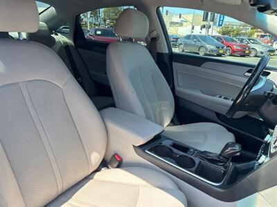 2019 Hyundai SONATA SEL   - Photo 12 - National City, CA 91950