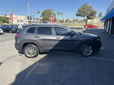 2019 Jeep Cherokee Latitude Plus   - Photo 6 - National City, CA 91950