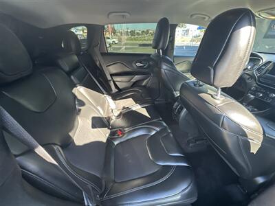 2019 Jeep Cherokee Latitude Plus   - Photo 12 - National City, CA 91950