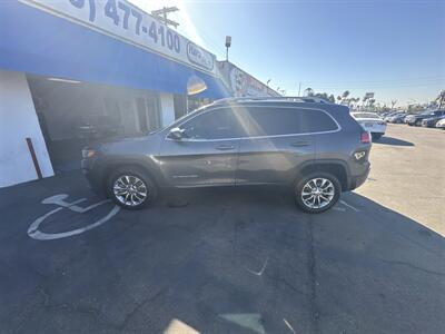 2019 Jeep Cherokee Latitude Plus   - Photo 2 - National City, CA 91950
