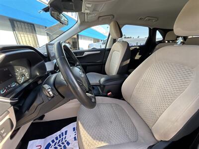 2022 Ford Escape SE   - Photo 10 - National City, CA 91950
