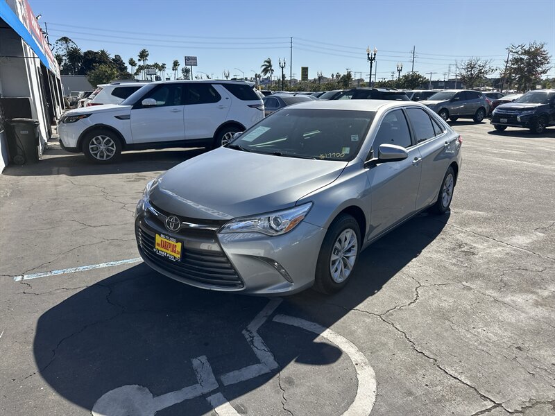 2016 Toyota Camry LE  