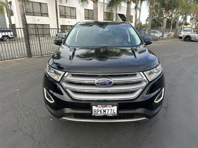 2018 Ford Edge Titanium   - Photo 2 - 