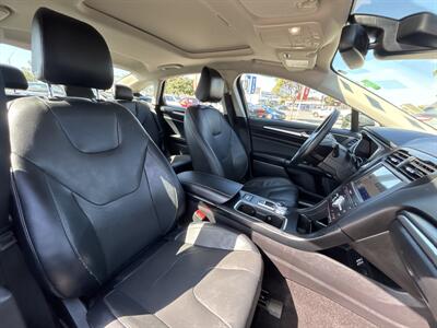 2020 Ford Fusion Energi Titanium   - Photo 12 -
