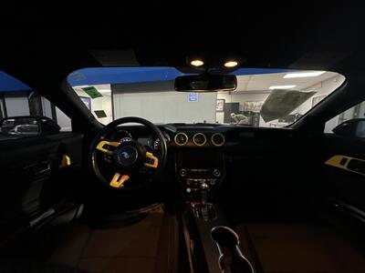 2015 Ford Mustang V6   - Photo 8 - 