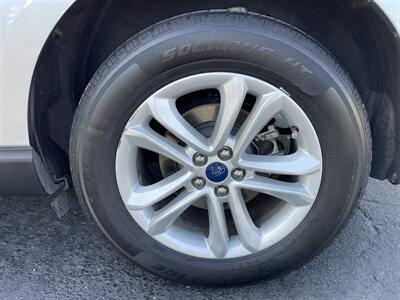 2019 Ford Edge SEL   - Photo 14 - 