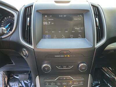 2019 Ford Edge SEL   - Photo 12 - 