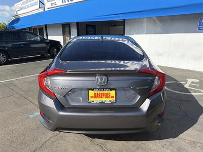 2017 Honda Civic Touring   - Photo 7 - National City, CA 91950