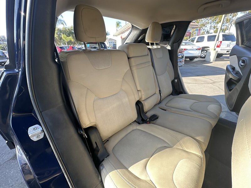 2016 Jeep Cherokee Sport - Photo 10 -