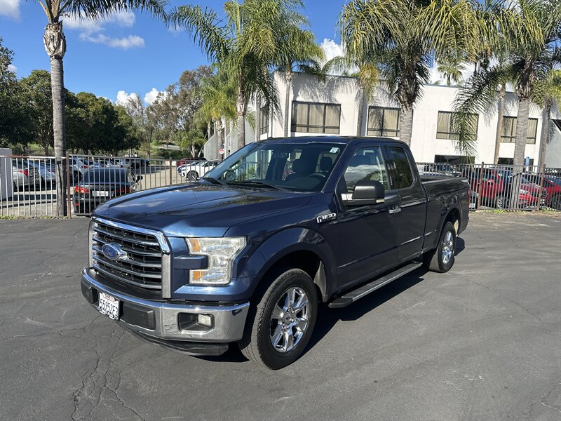 2015 Ford F-150 XLT's photo