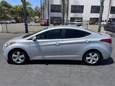 2013 Hyundai ELANTRA GLS   - Photo 2 - 