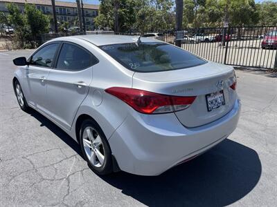 2013 Hyundai ELANTRA GLS   - Photo 3 - 