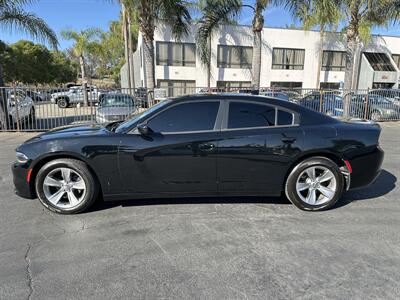 2016 Dodge Charger SXT   - Photo 8 -